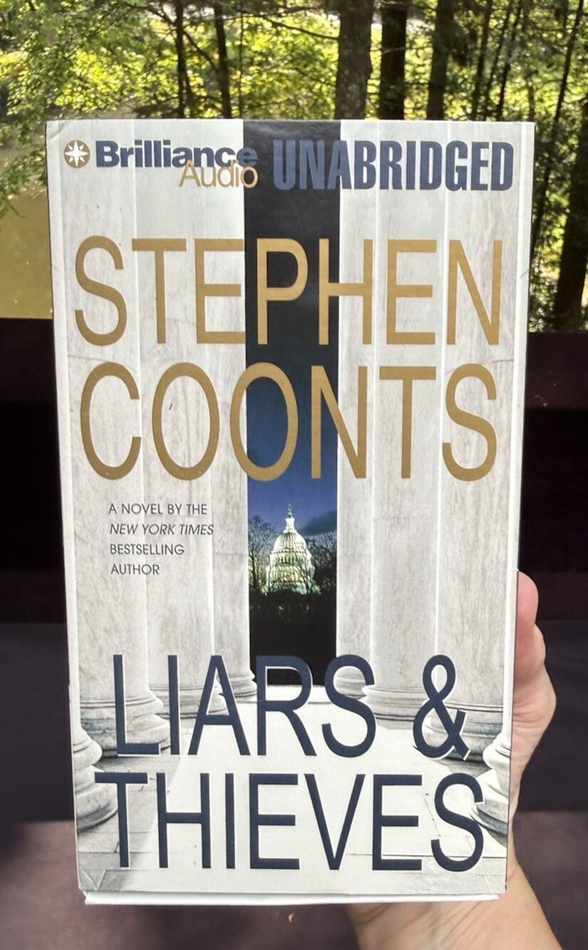 Liars & Thieves by Stephen Coonts 2004 Audiobook Cassette Tapes EUC -B3